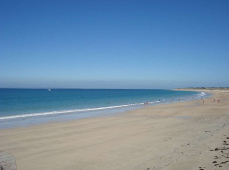 SAINT CLEMENT DES BALEINES :  LA PLAGE